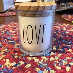 NWOT Rae Dunn Love Candle